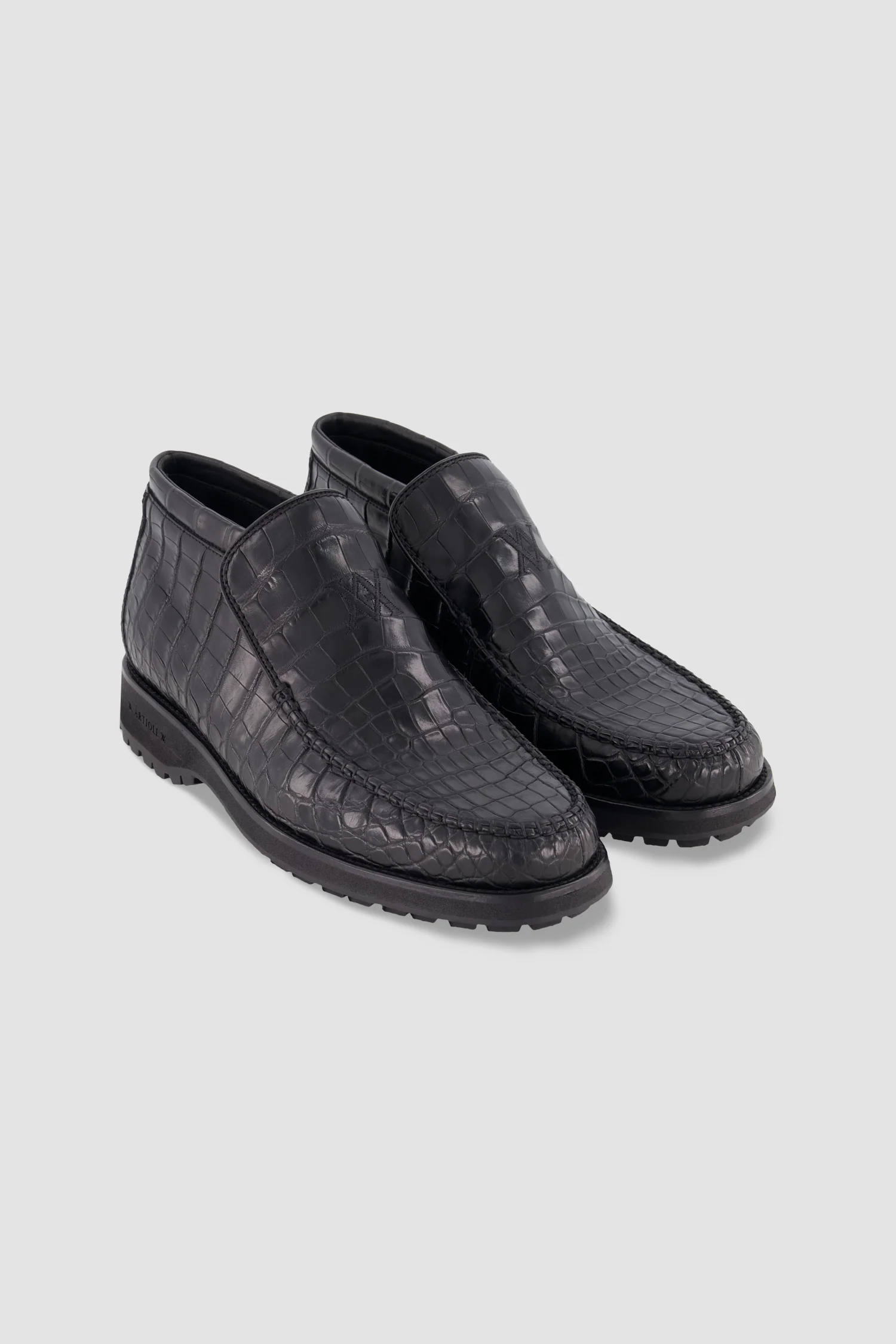 Artioli Black Full Alligator Ankleboot - Image 3