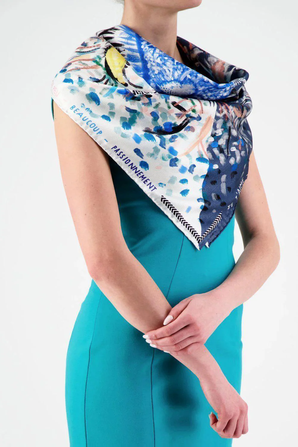 Christian Lacroix Blue Twilight Rise 4 - Image 2