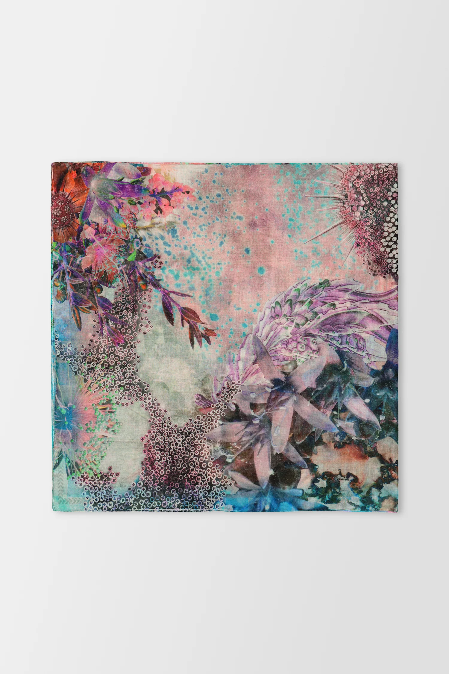 Christian Lacroix Oasis Atlantis Small - Image 2