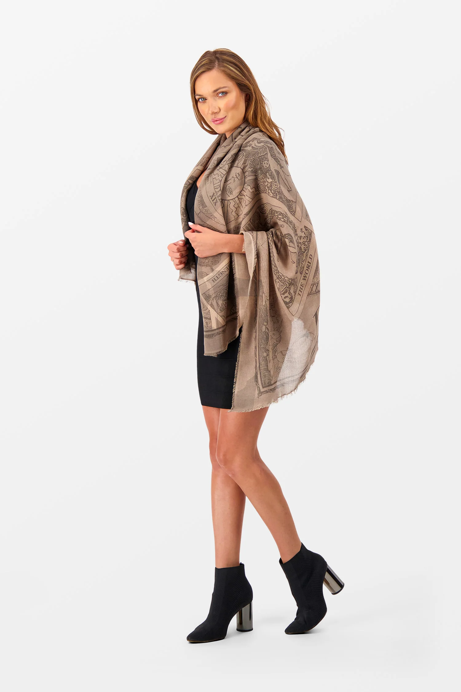 Faliero Sarti Beige Luck - Image 5