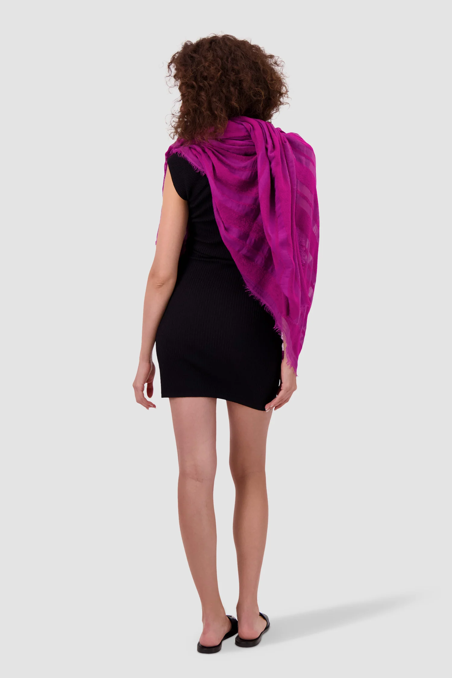 Faliero Sarti Magenta Kenille - Image 5