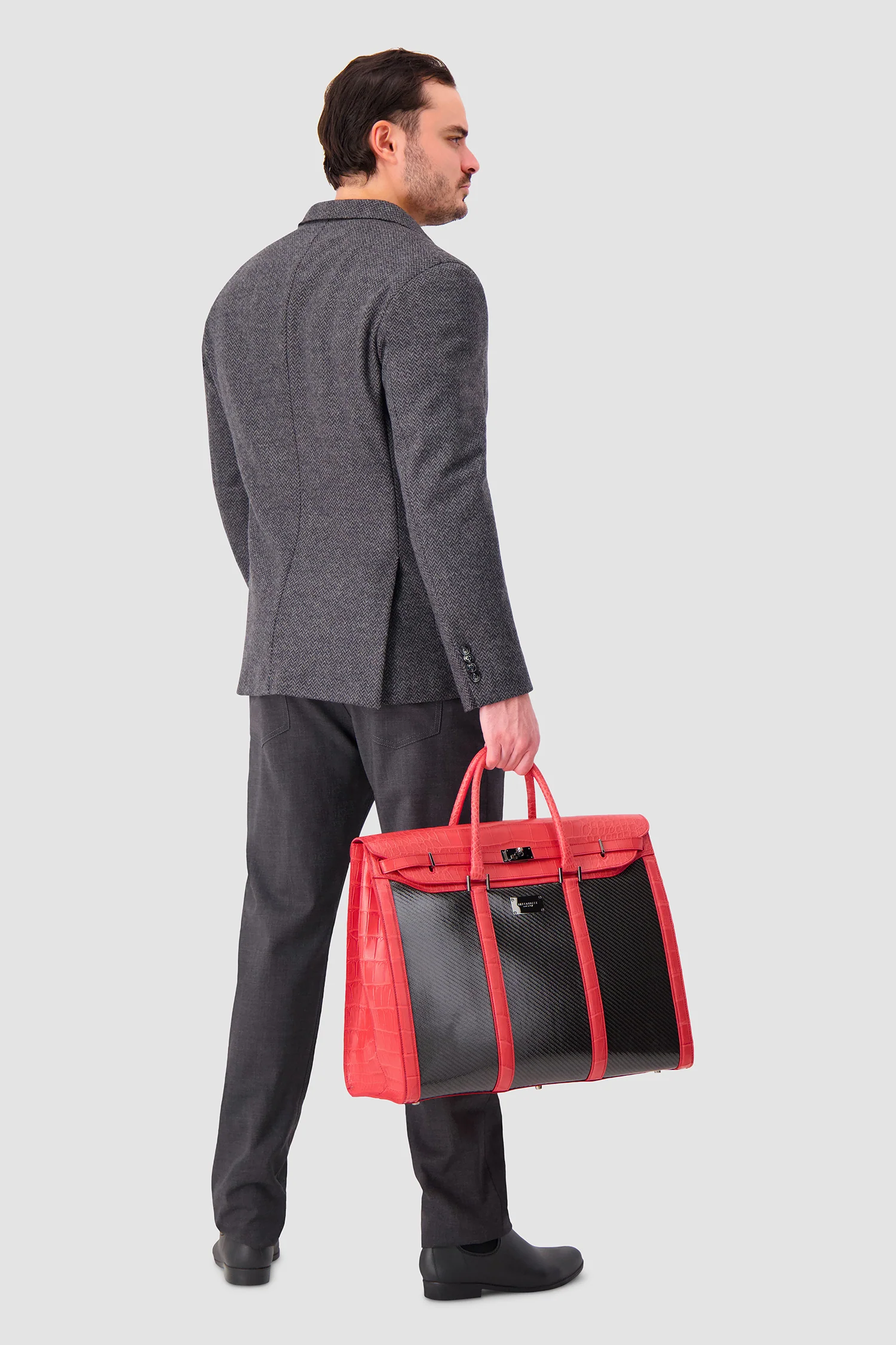 Hettabretz Alligator and Carbon Travel Bag - Image 11