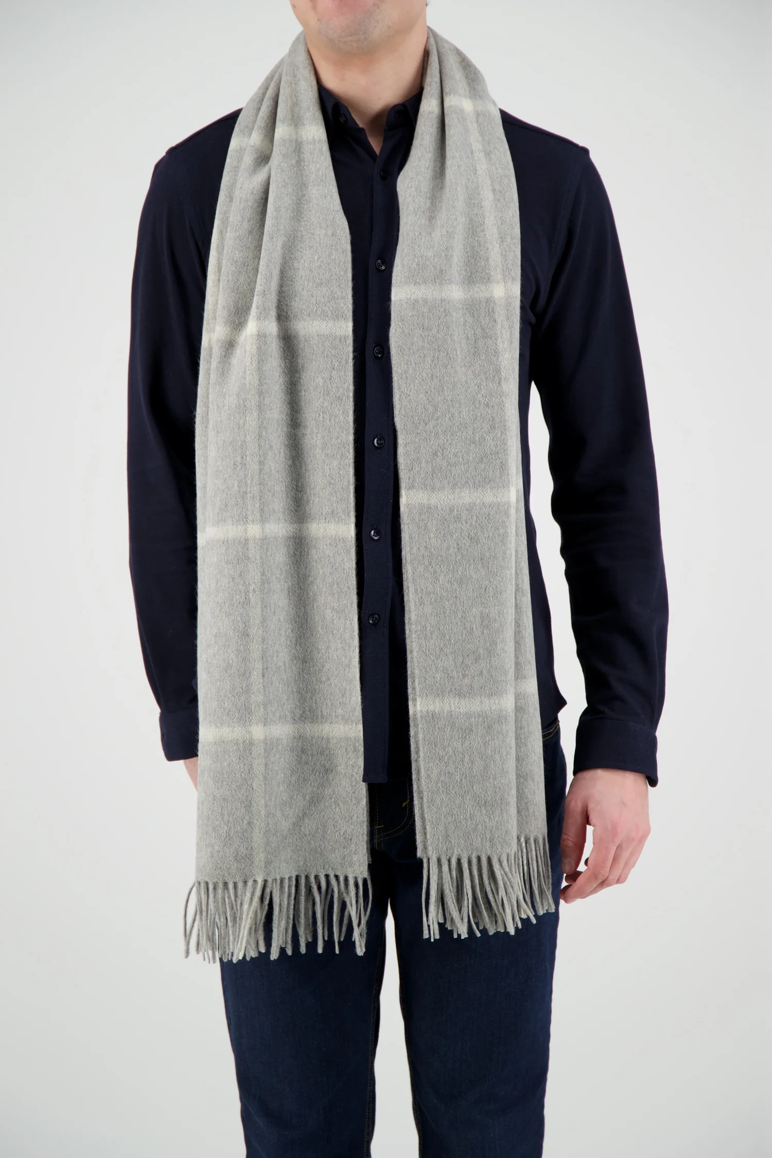 Joshua Ellis Grey Scarf - Image 2