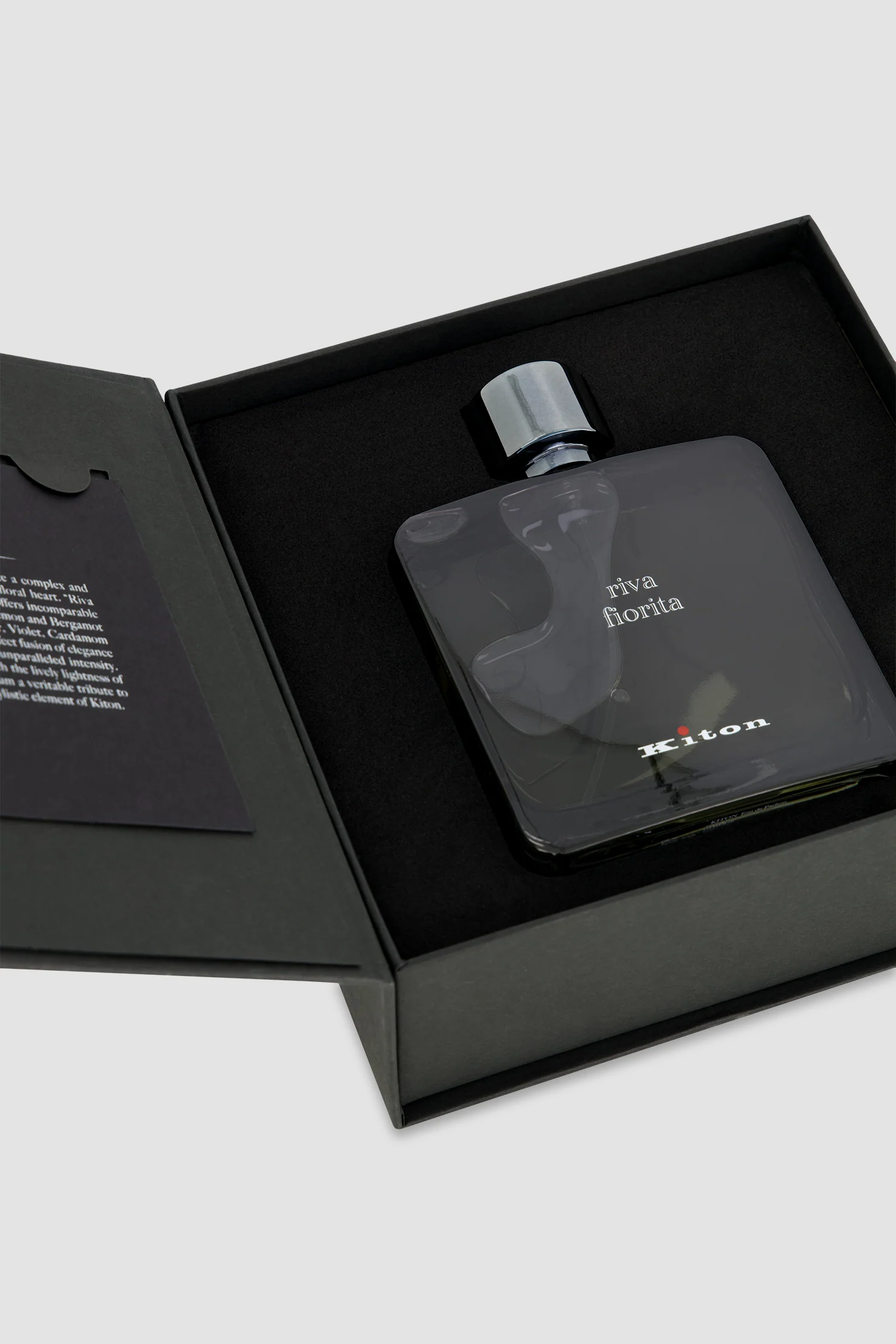 Kiton Riva Fiorita Perfume - Image 5