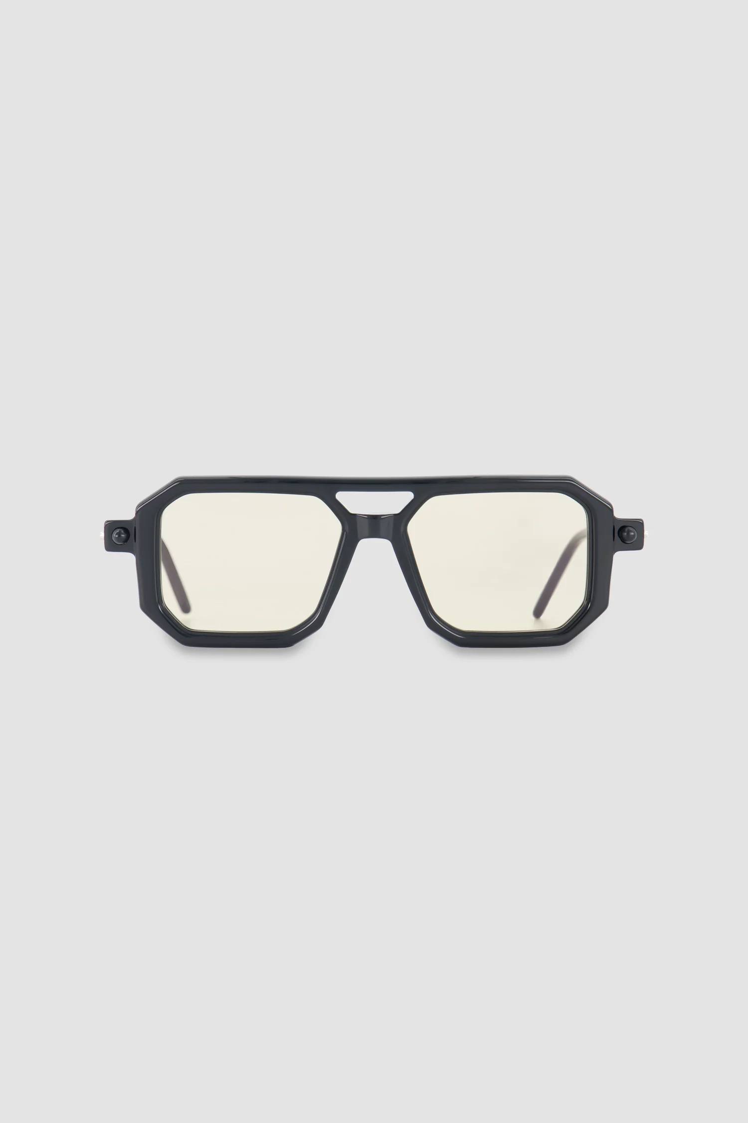 Kuboraum Black/Ivory Sunglasses