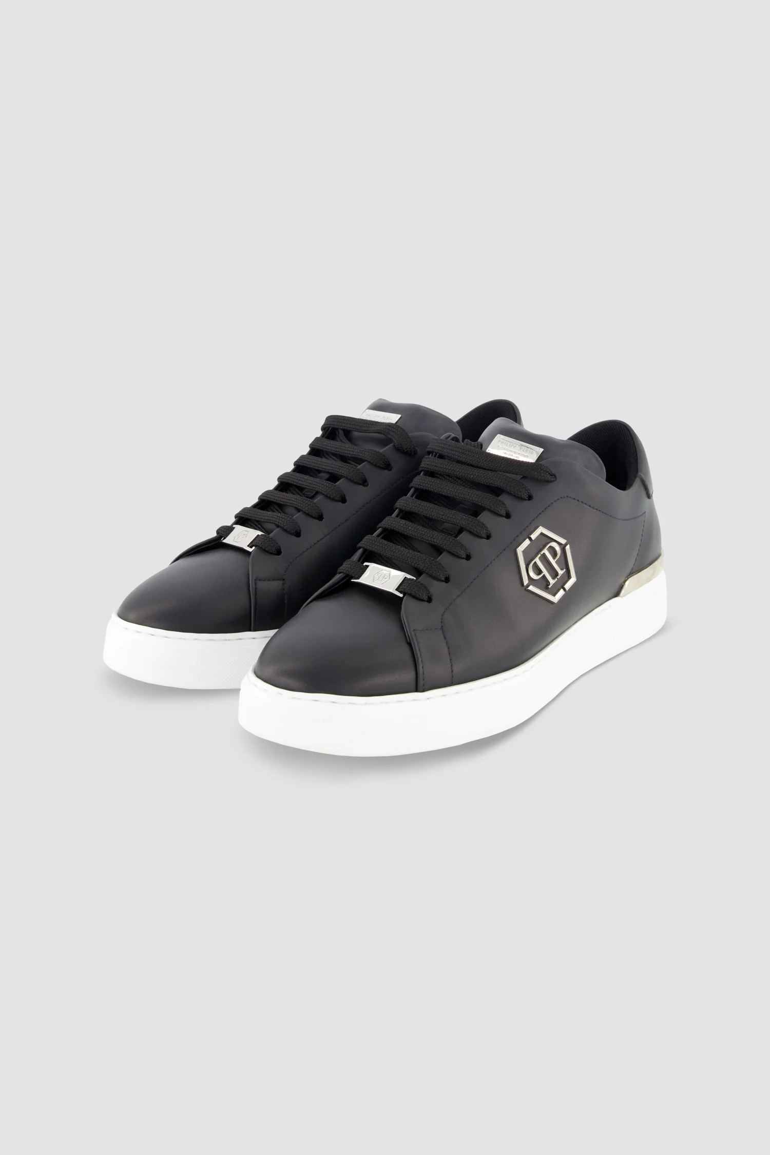 Philipp Plein Black Leather Lo-Top Hexagon Sneaker - Image 2