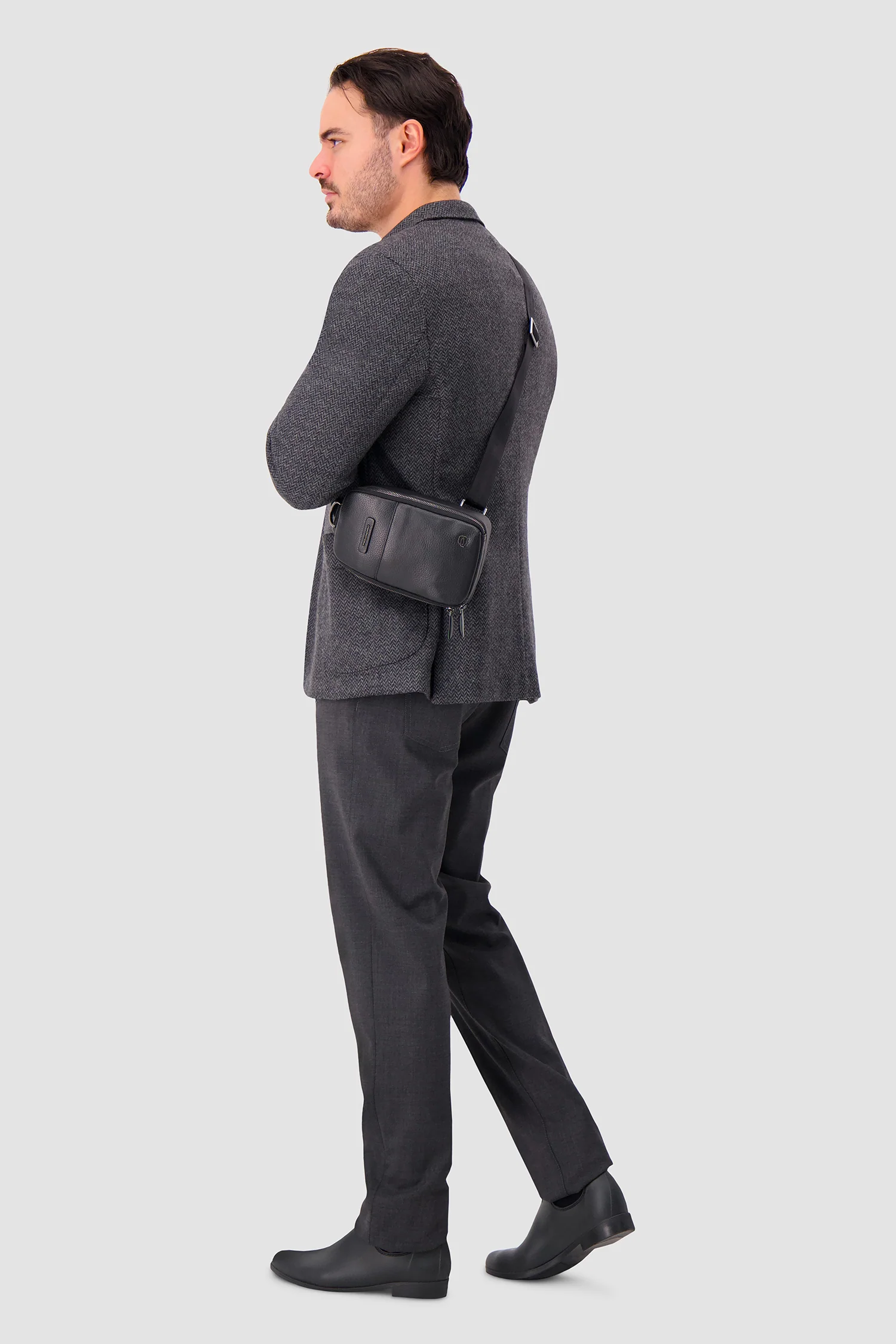 Piquadro Black Crossbody iPhone Bag - Image 6