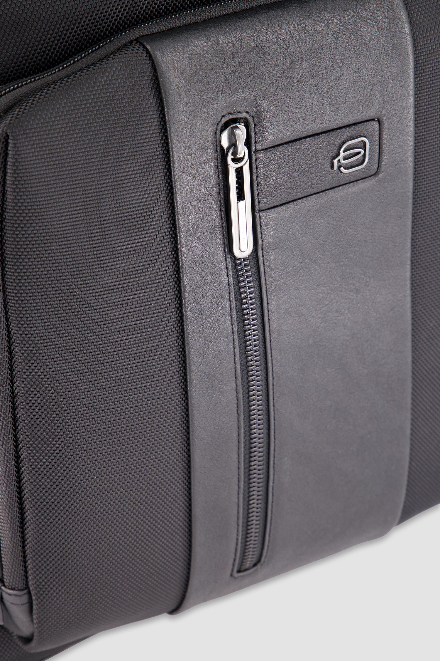 Piquadro Black Expandable Travel Laptop Backpack 15.6" - Image 6