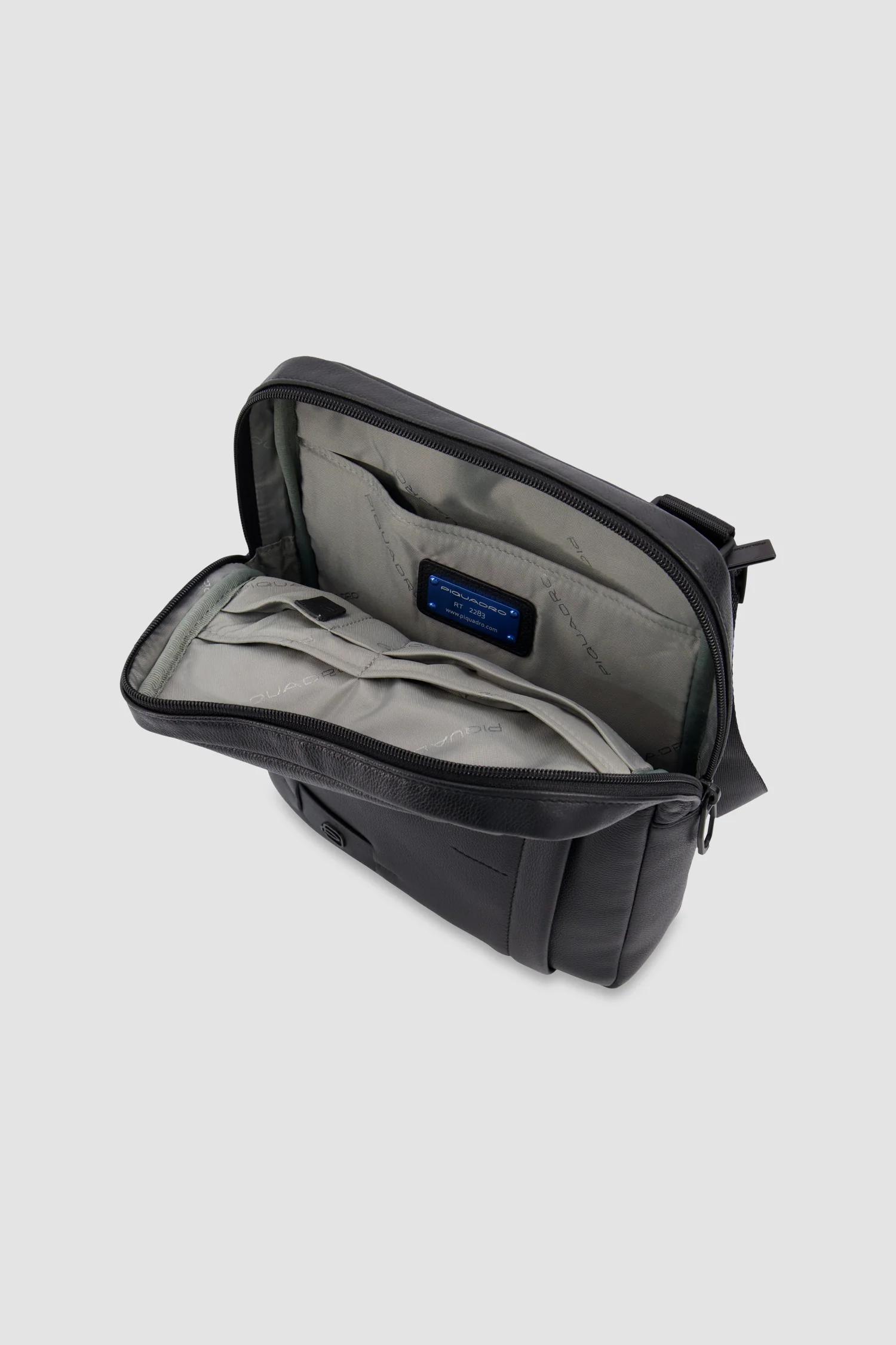 Piquadro Black Leather Crossbody Bag - Image 4
