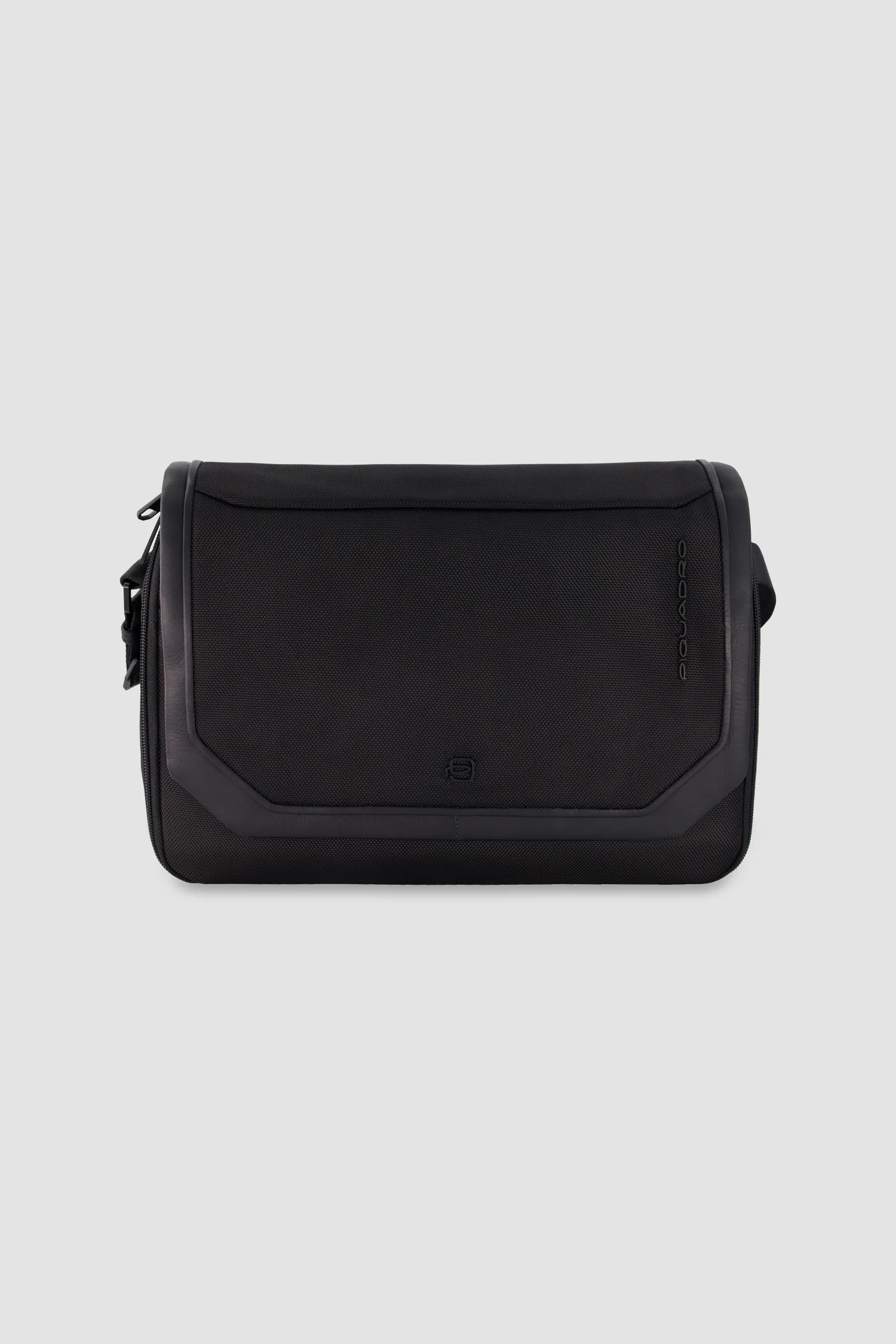 Piquadro Black Messenger / iPad Bag