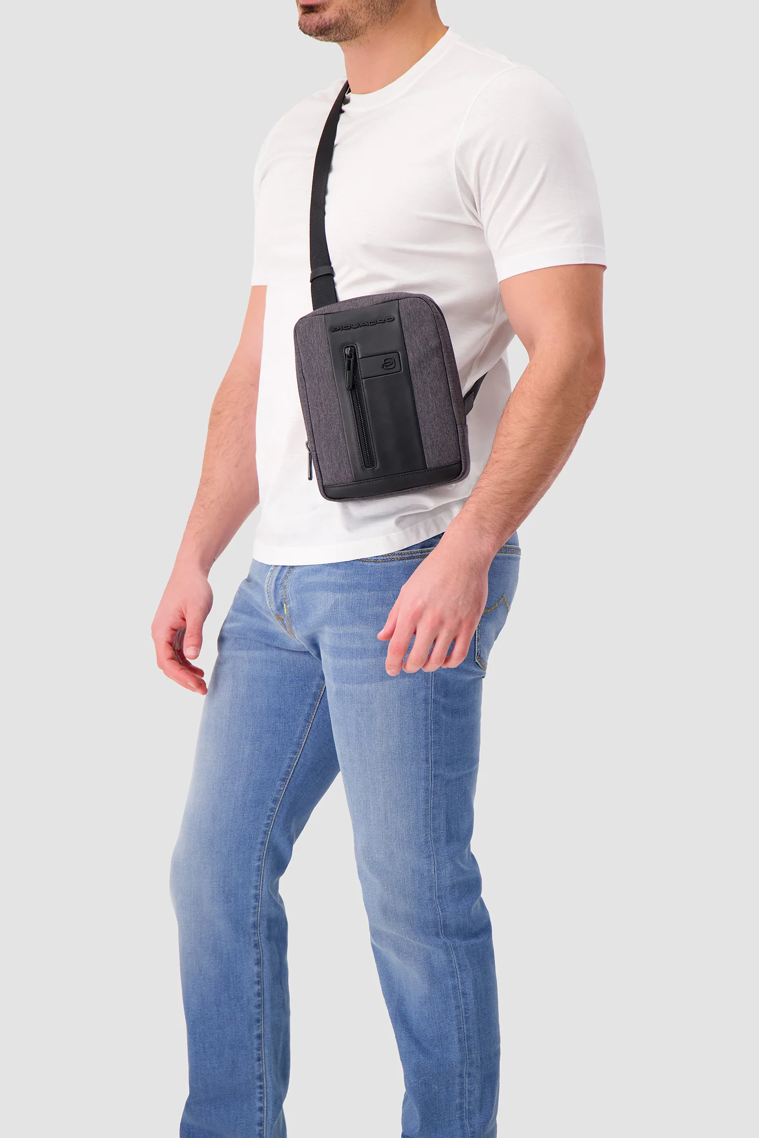 Piquadro Grey/Black Crossbody Bag - Image 7