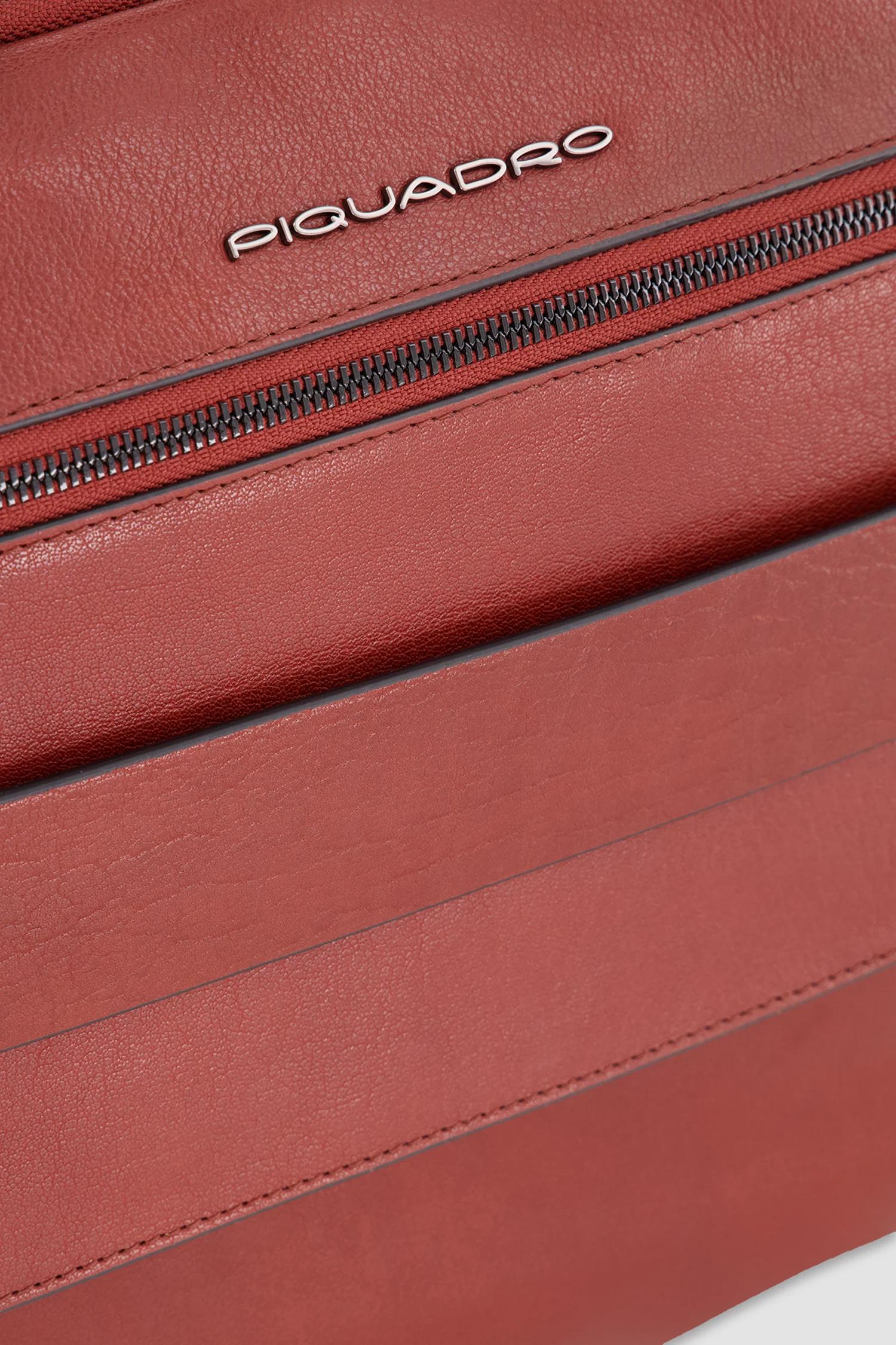 Piquadro Rust Duffel Bag - Image 6