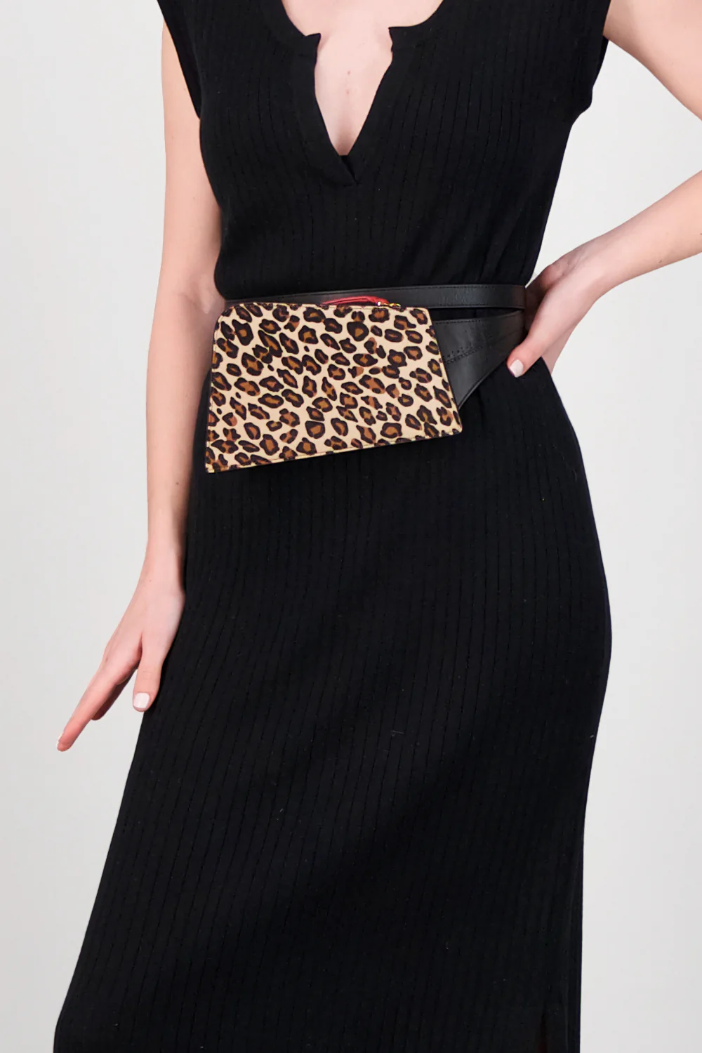 The Volon Leopard Dia Belt Bag - Image 2