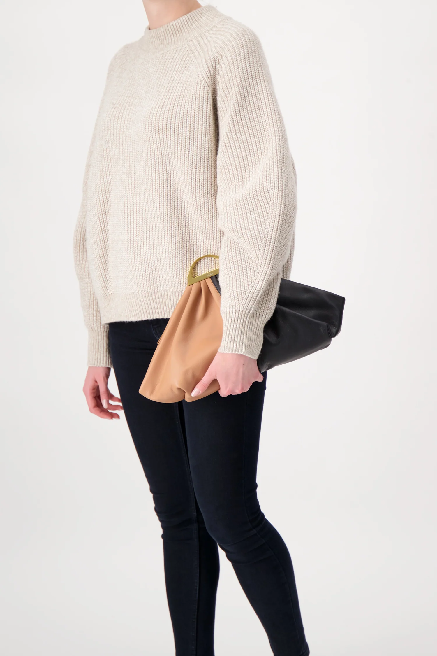 The Volon Maple/ Black Gabi Handbag - Image 2