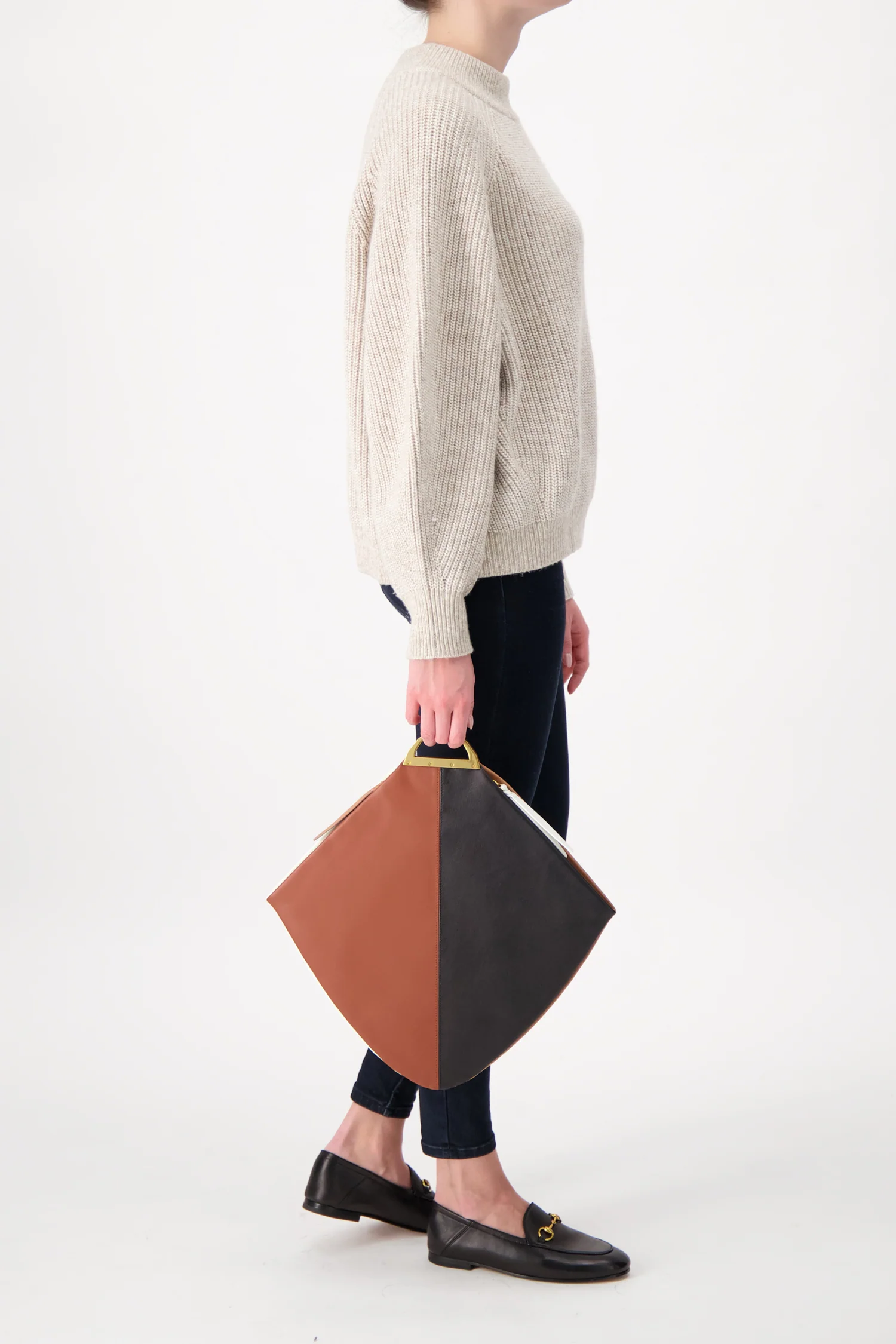 The Volon Tan/White Gao Handbag - Image 6